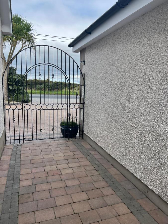 Smythe Cottage Kirkistown Esterno foto